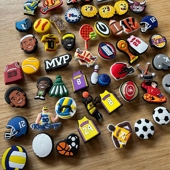 61 Sports Croc Charms assortment - Picture 2 of 4